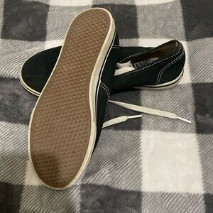 Black Vans